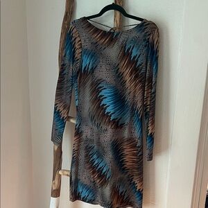Mesmerize Long Sleeve Brown Blue Feather Print Jersey Knit Low Back Dress Small